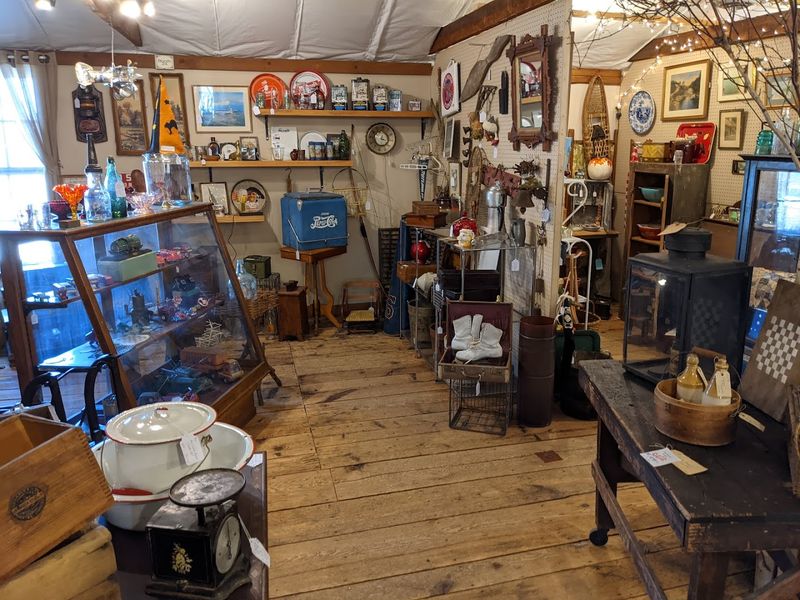 Five Corners Antiques (Essex Junction)