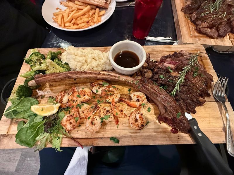 528 Prime Steak & Seafood
