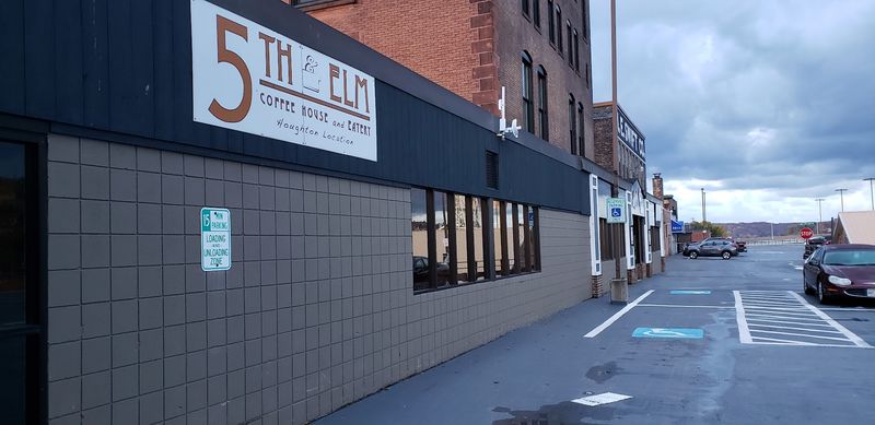 5th & Elm Coffeehouse, Hancock 5th & Elm Coffeehouse, Hancock