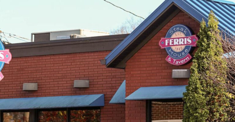 6 Iconic Small Town Steakhouses In Ohio You’ll Want To Keep Visiting