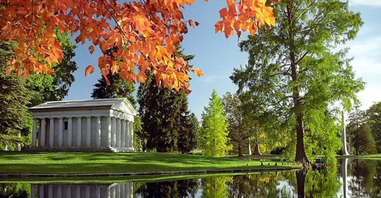 7 Haunted Cemeteries In Ohio That Will Give You Chills (But Are Definitely Worth It)