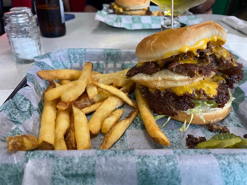 The Burger That Turns Simplicity Into a Craving