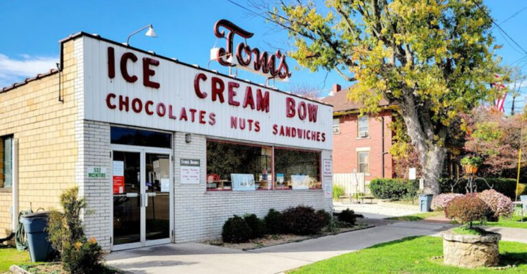 8 Nostalgic Diners In Ohio That Will Take You Back To The 1950s