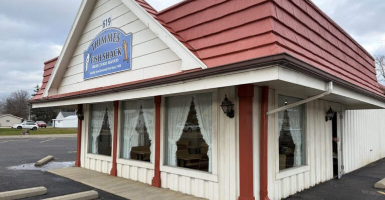 8 Ohio Fish Sandwiches So Good They Have A Cult Following
