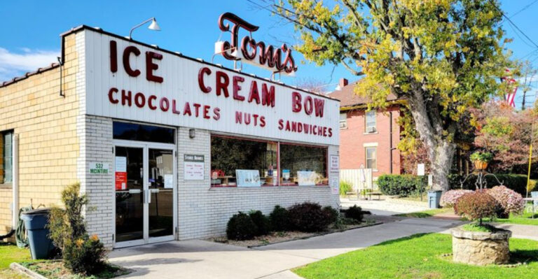 8 Retro-Themed Restaurants In Ohio Where The Food Is Truly Out Of This World