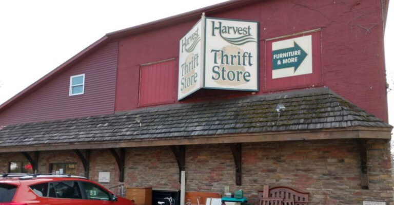 8 Sprawling Thrift Stores In Ohio That Deal Hunters Swear By