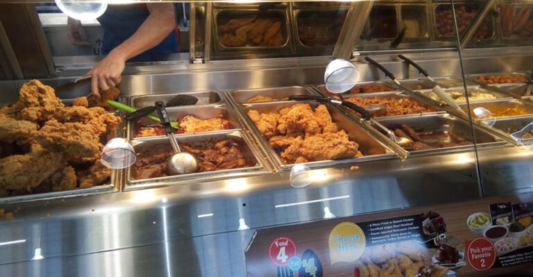 8 Texas Grocery Chains Where The BBQ Counters Rival Real Smokehouses