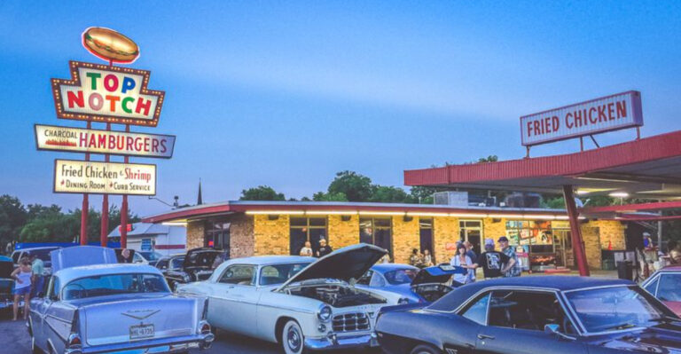 9 Texas Burger Drive-Ins That Serve Nostalgia With Every Bite and Take You Back in Time