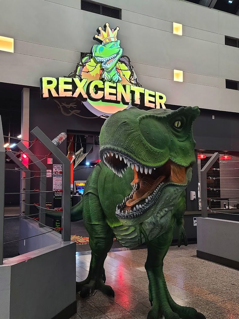 A Dinosaur-Themed Indoor Escape Near the Strip