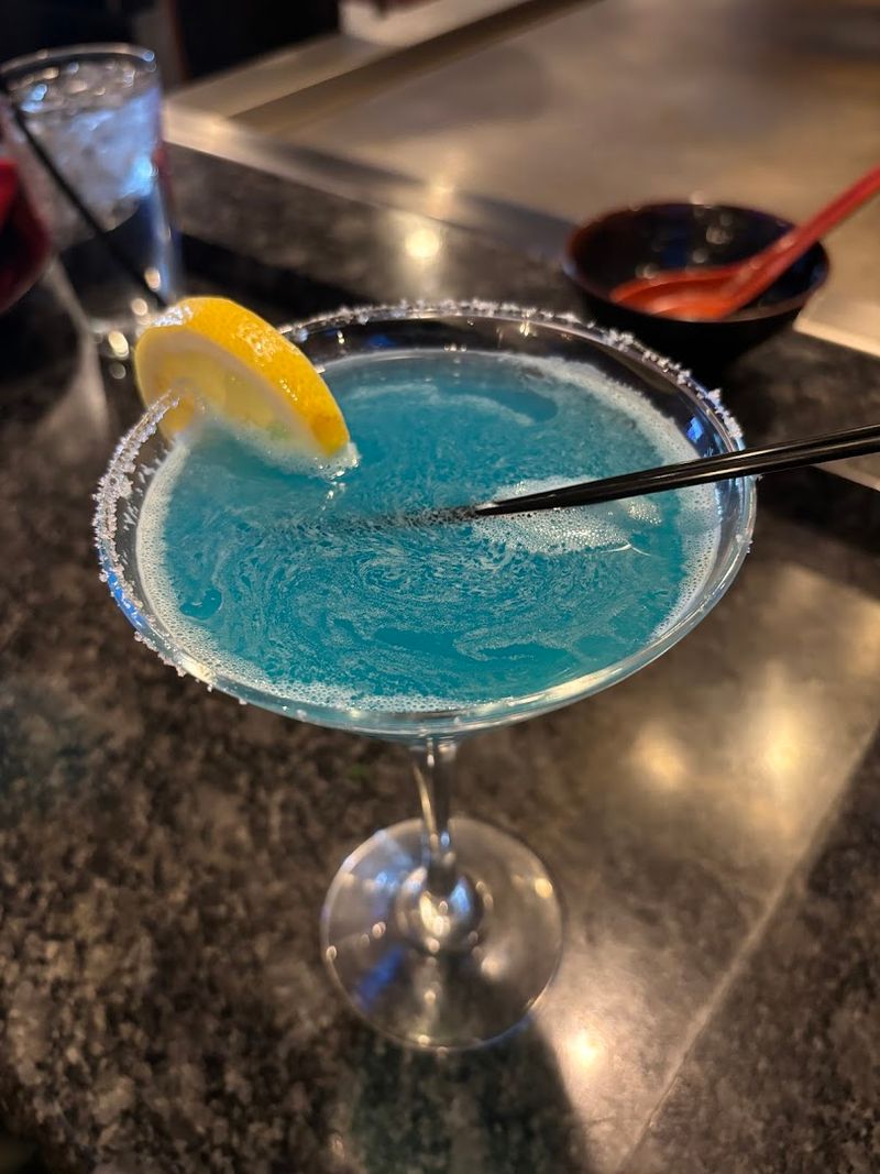 A Full Bar That Matches the Festive Atmosphere A Full Bar That Matches the Festive Atmosphere
