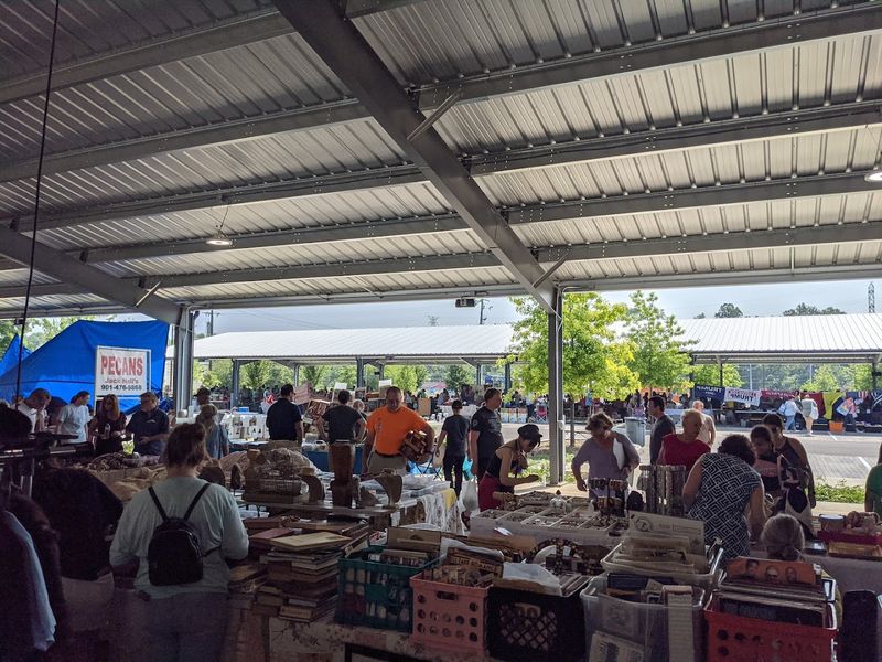 A Nashville Favorite With Booths Full Of Antiques, Vintage Finds, And One-Of-A-Kind Surprises