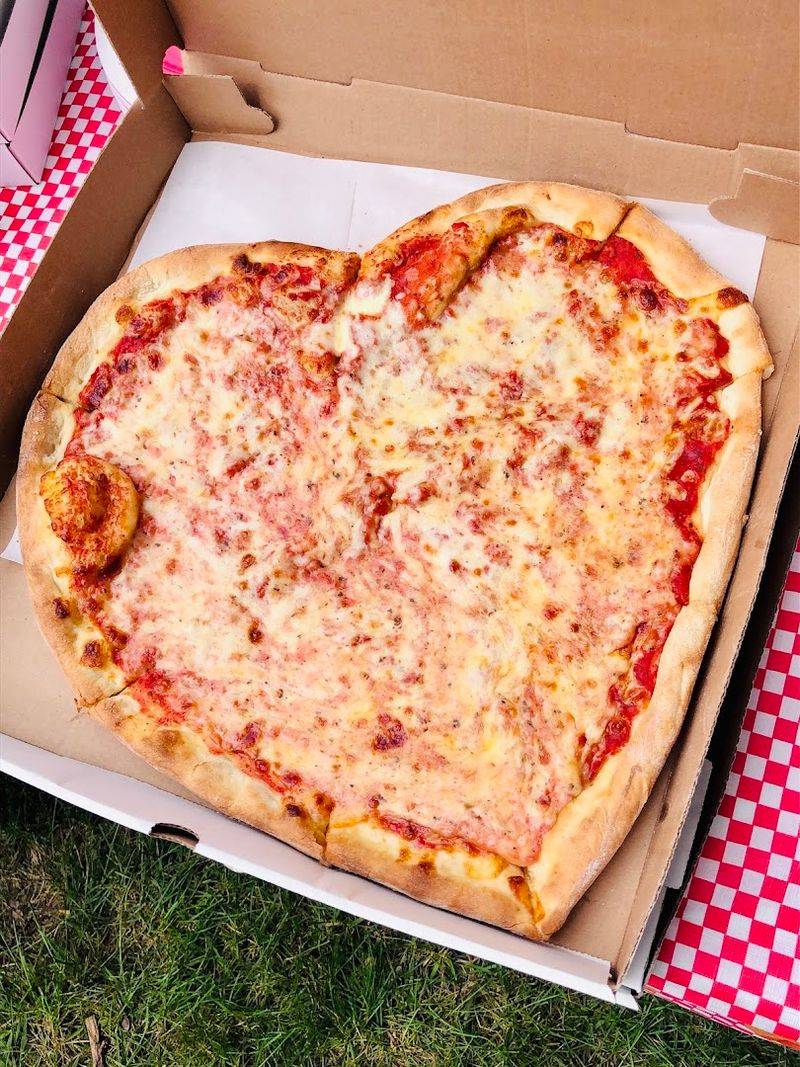 A Simple Sauce and Cheese Combo That Actually Delivers A Simple Sauce and Cheese Combo That Actually Delivers