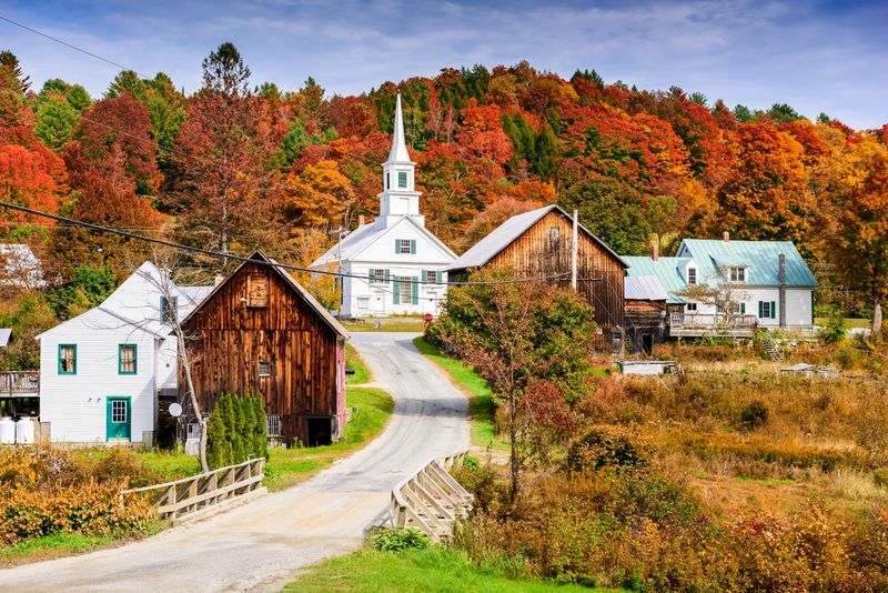 A Small Town Introduced by Scent