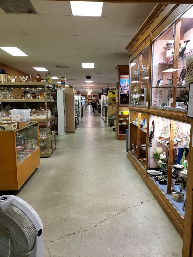 A Staff That Makes Shopping Easier A Staff That Makes Shopping Easier