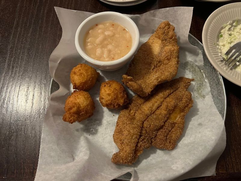 A Tennessee Catfish Spot Worth Adding To Your Foodie Bucket List