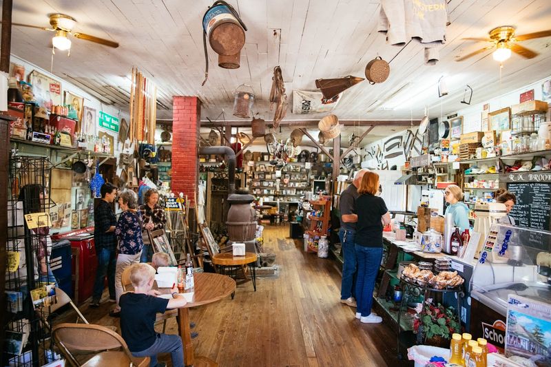 A Tiny Tennessee General Store That Feels Frozen in Time
