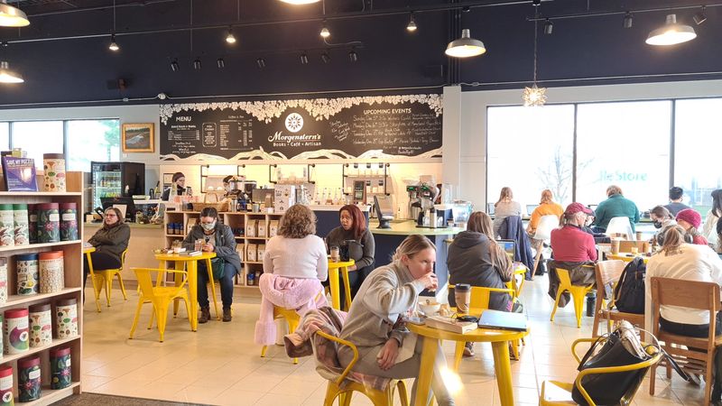 A café that makes the bookstore experience even better A café that makes the bookstore experience even better