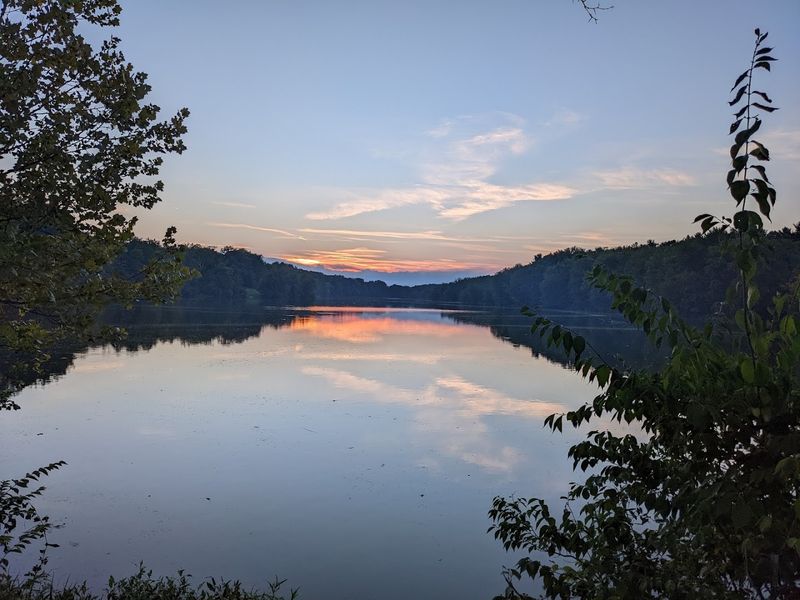 A lake setting that feels surprisingly peaceful A lake setting that feels surprisingly peaceful