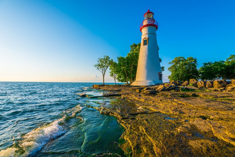 A postcard-perfect lighthouse on Lake Erie