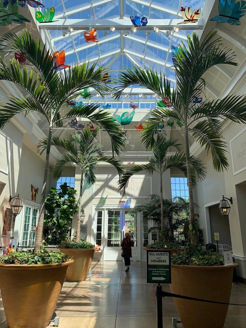 A tropical escape in every season