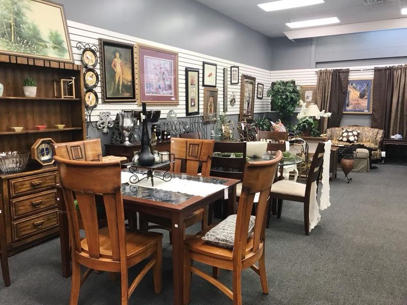 Revive Consignment (Woodstock) Revive Consignment (Woodstock)