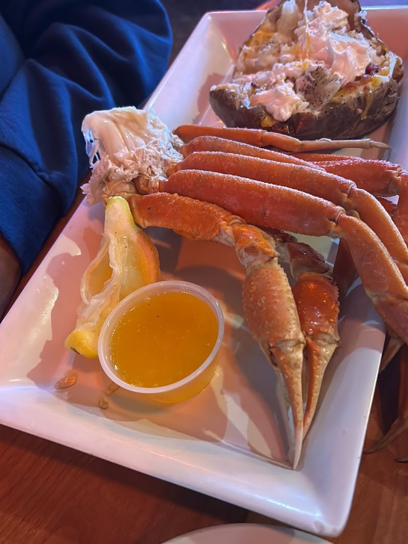 All-You-Can-Eat Crab Legs That Keep Coming Without Being Asked All-You-Can-Eat Crab Legs That Keep Coming Without Being Asked