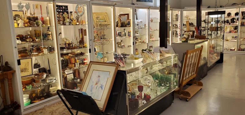 The Glassware, Records, Art, and Oddities Circuit