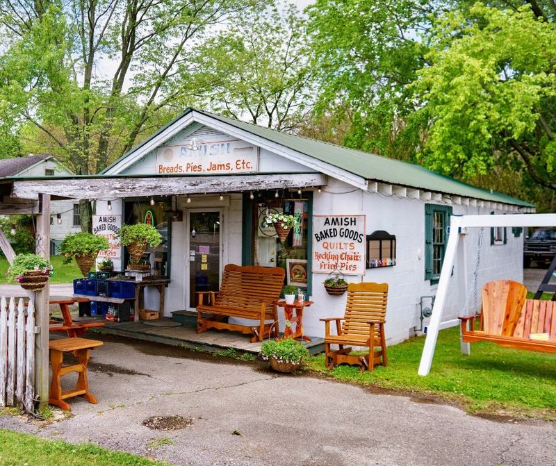 Amish Baked Goods, Greenbrier