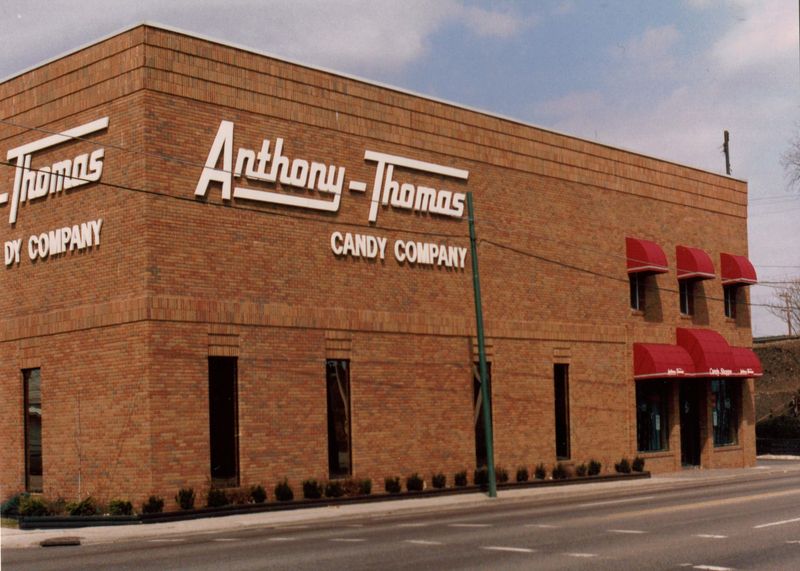 Anthony-Thomas Candy Company Factory Store, Columbus