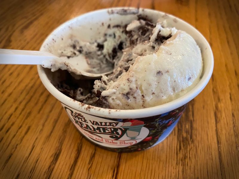 Apple Valley Creamery — Sevierville