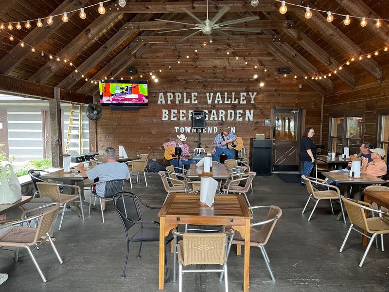 Apple Valley Mountain Village & Cafe — Townsend Apple Valley Mountain Village & Cafe — Townsend
