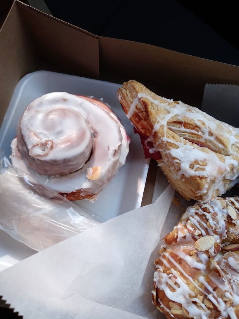 The Cinnamon Rolls That Steal the Whole Visit
