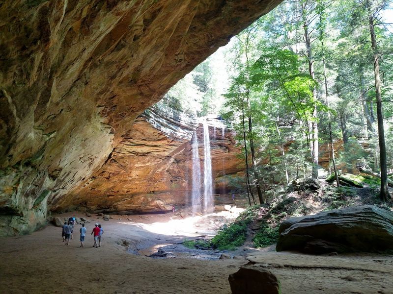 Ash Cave (Logan) Ash Cave (Logan)