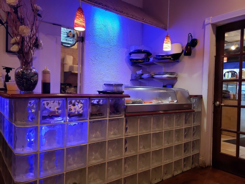 Avenue Grill & Sushi - Elizabeth