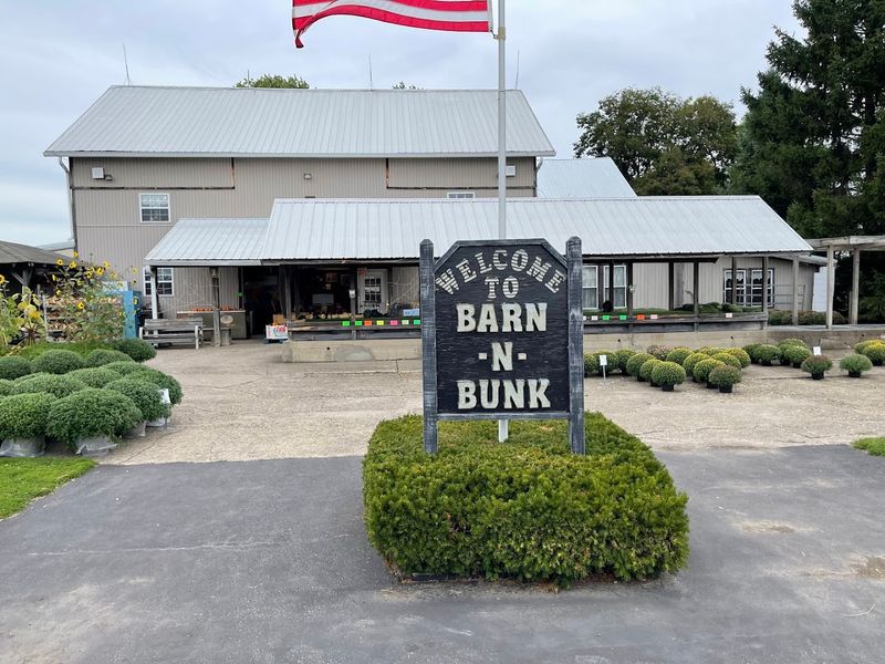 Barn-N-Bunk Farm Market, Trenton Barn-N-Bunk Farm Market, Trenton