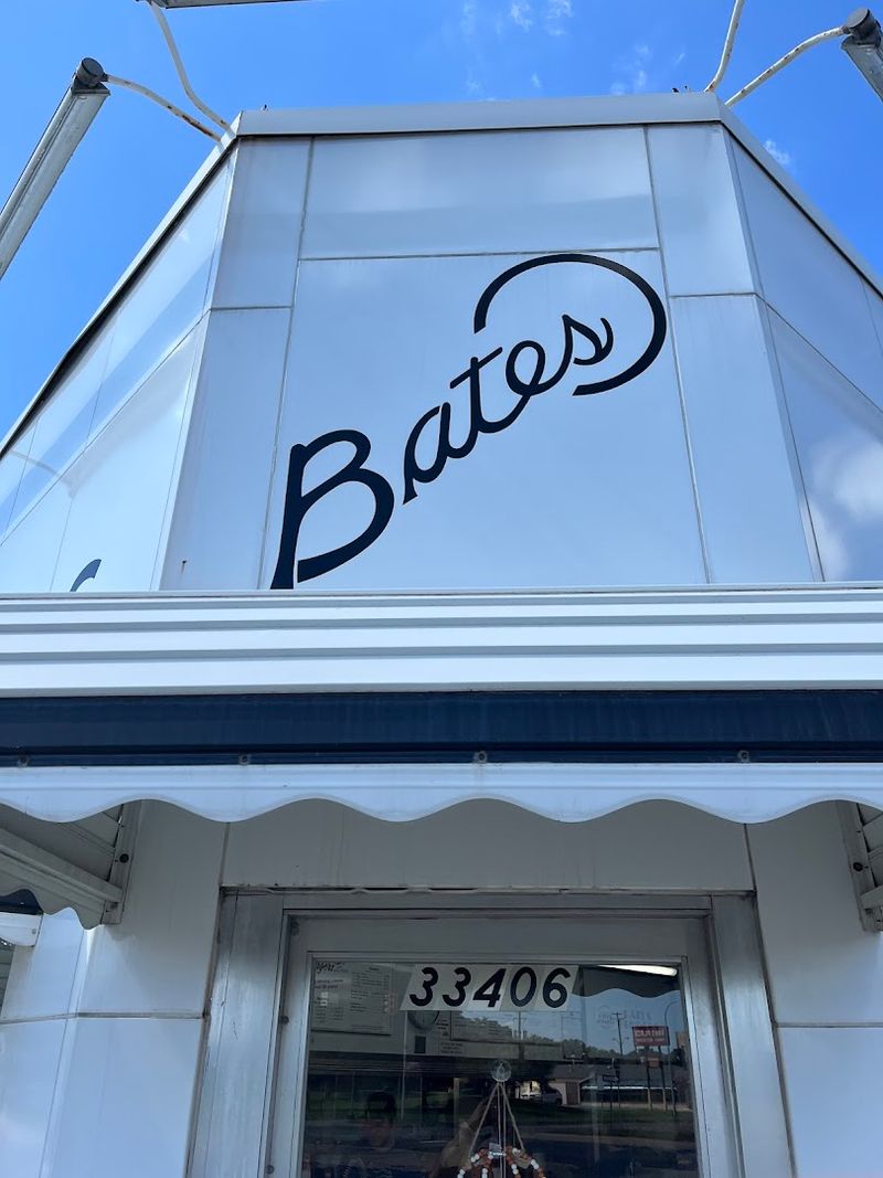 Bates Hamburgers — Livonia Bates Hamburgers — Livonia