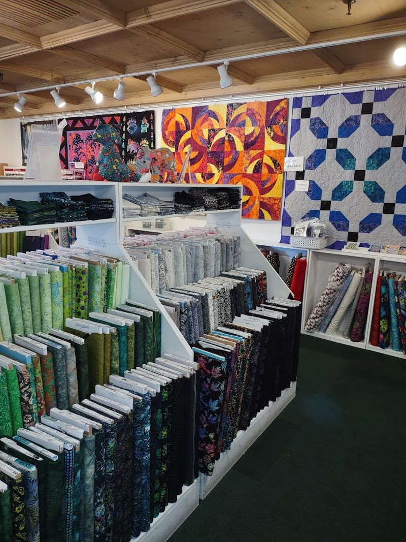 Beautiful Displays, Kits, and Finished Quilts Beautiful Displays, Kits, and Finished Quilts
