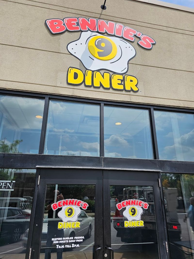 Bennie’s 9 Diner