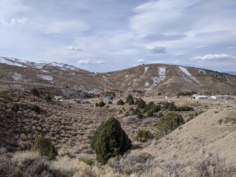 Big Mountain Views, Small Town Warmth Big Mountain Views, Small Town Warmth