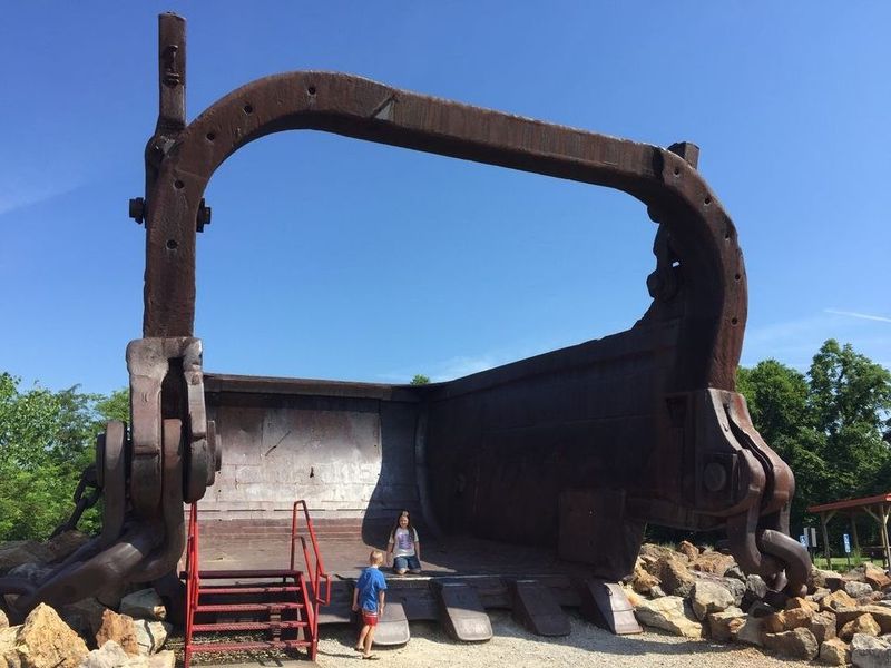 Big Muskie Bucket (McConnelsville)