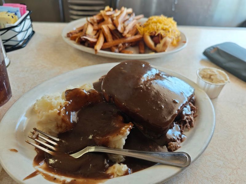 Big portions and full-course value
