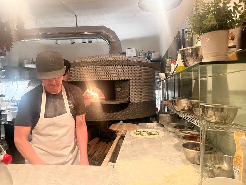 Bivio Pizza Napoletana - Montclair