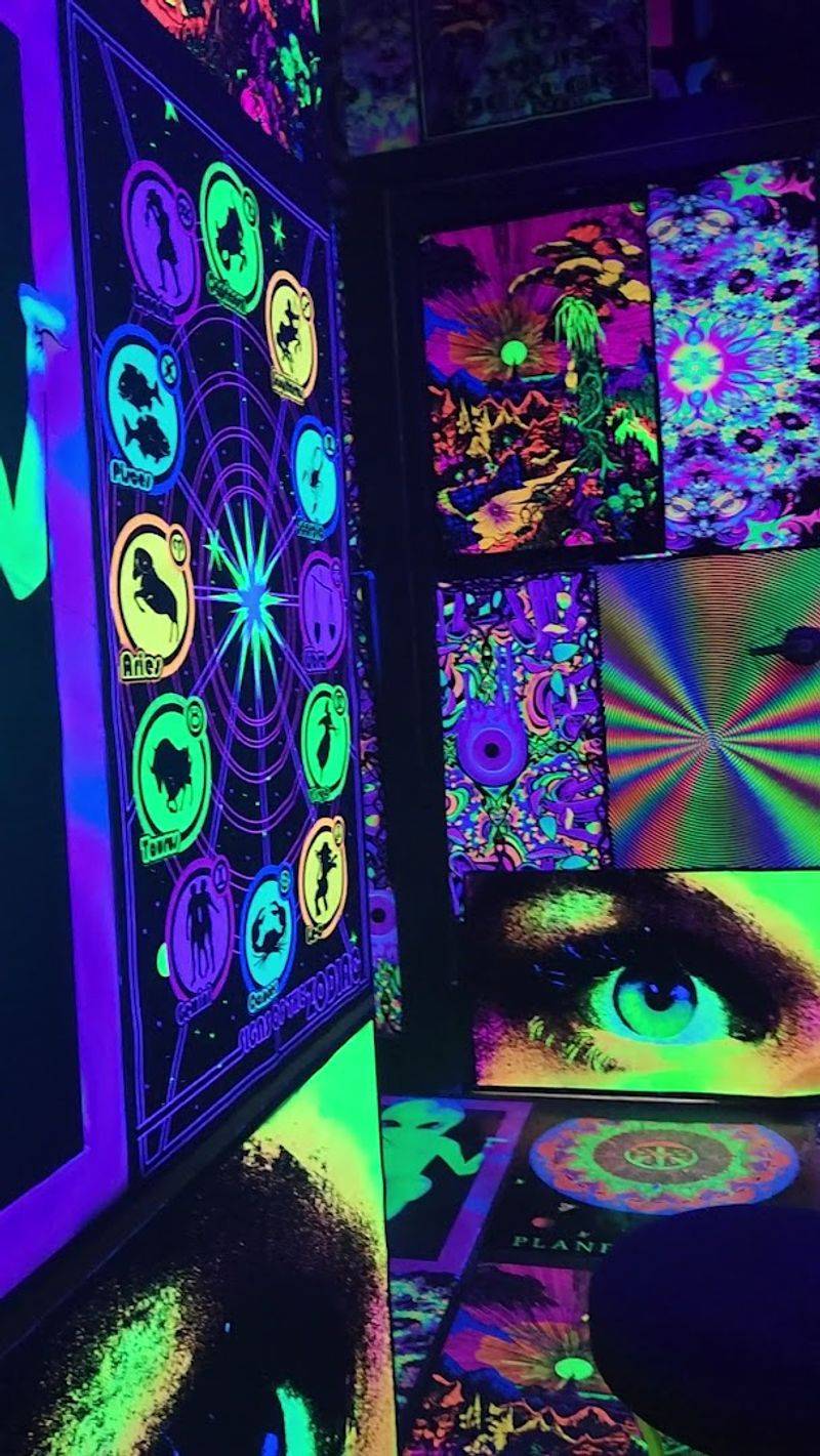 Black Light Magic That Transforms Everything Into Art Black Light Magic That Transforms Everything Into Art