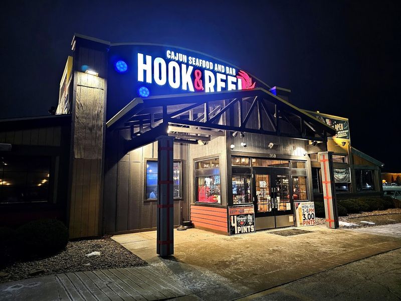Blue Hook Cajun Seafood & Bar