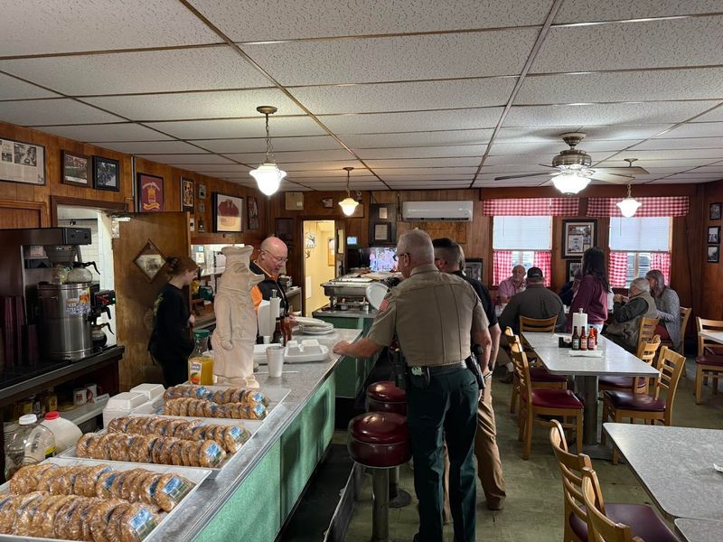 Bozo's Hot Pit Bar-B-Q — Mason