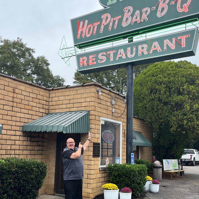Bozo's Hot Pit Bar-B-Q — Mason