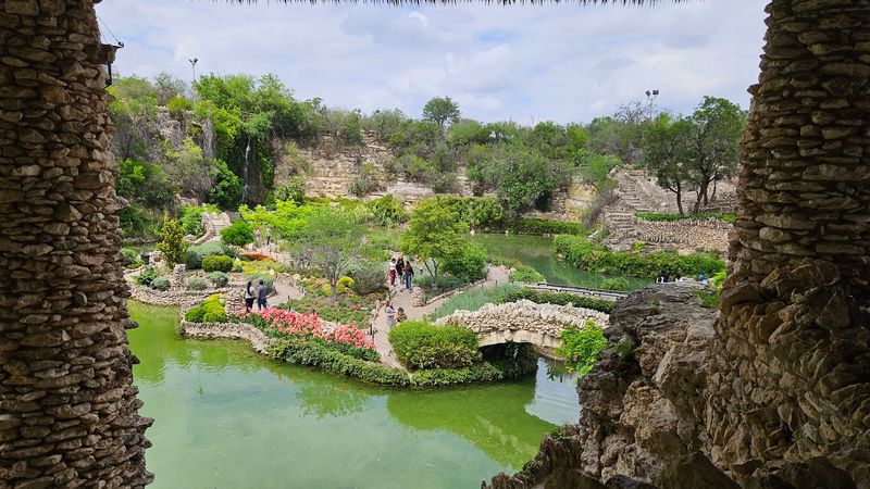 Brackenridge Park and the San Antonio Zoo