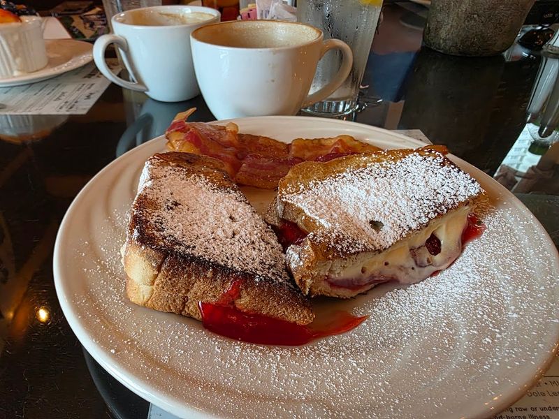 Breakfast that makes an early stop worthwhile Breakfast that makes an early stop worthwhile