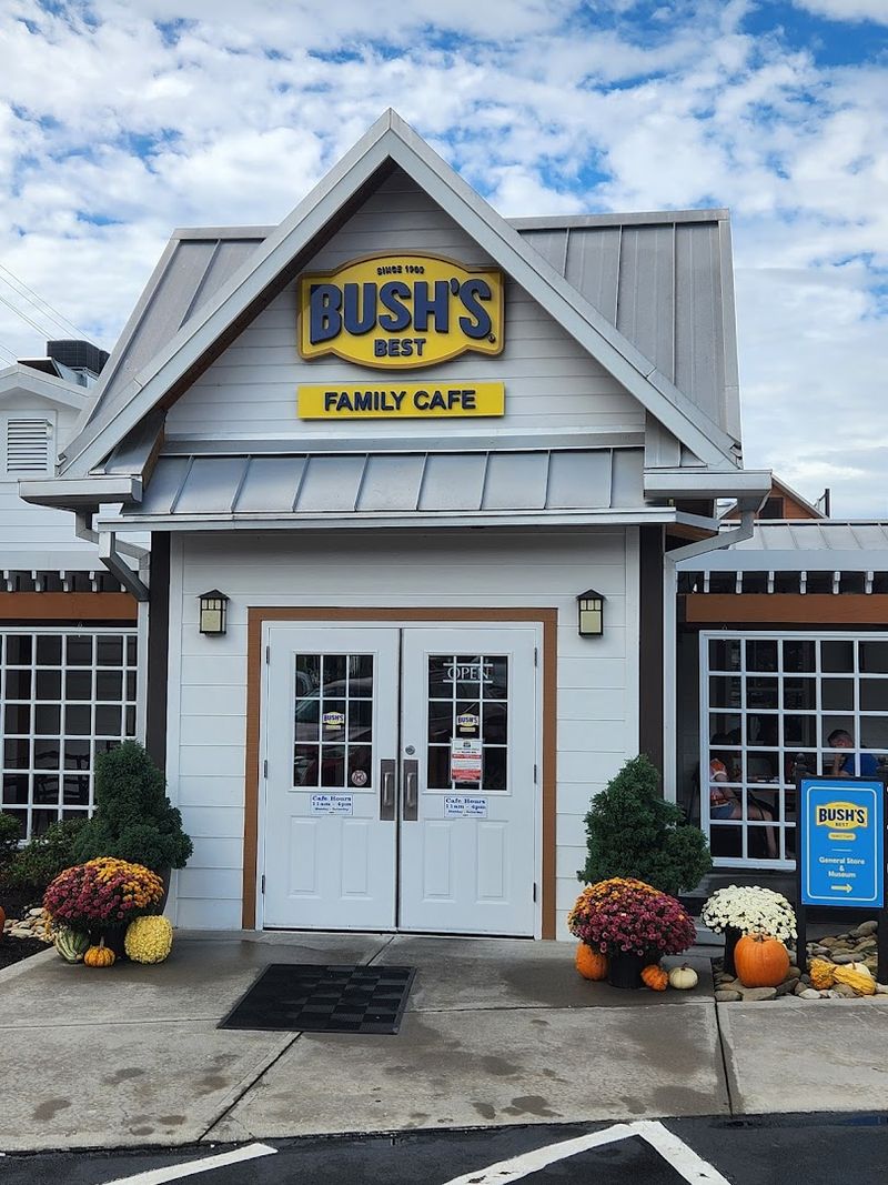Bush's Family Cafe — Dandridge