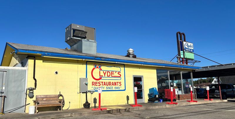 Clyde's Drive-In No. 3, St. Ignace